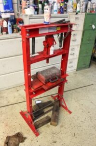 Read more about the article Nachverkauf: BGA und Fahrzeuge einer Autowerkstatt –  – 25.02.2022 – 09:00:00