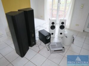 Read more about the article Nachverkauf zur Insolvenzversteigerung: Hochwertige Audio-Ausstattung und HiFi-Zubehör, Massivholztisch, Solarium, etc. – 31226 Peine – 28.03.2022 – 09:30:00