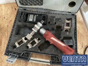 Read more about the article Peitz GmbH, Oberbenrader Straße 51, 47804 Krefeld  (Sanitärbetrieb) – Insolvenzversteigerung von Rohrreinigungsmaschine, Kamera-Inspektion, Mauernutfräse, Elektro-Handwerkzeuge, Arbeitsmaterial, Büroeinrichtung – 12.04.2022 – 18:00:00