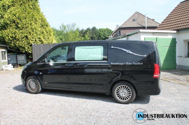 You are currently viewing Insolvenzauktion Bestattungsinstitut – Bestattungsdahrzeug MERCEDES-BENZ Vito 116 Phönix-Germania, Urnen, Mustersärge – 01.09.2022 – 10:00:00