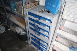 Read more about the article Insolvenzversteigerung 49 Pos. Innenausbau div. Werkzeuge, Fahrzeug-Einbauschränke, Ware, APPLE Imac etc. – 81829 München – 27.10.2022 – 09:00:00