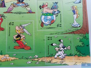 Read more about the article Versteigerung 736 Briefmarkenblöcke BRD Asterix + Obelix Block 80 62+62+21 ct  1.45 EUR, Frankaturwert 1.067,20 EUR – 37077 Göttingen – 14.11.2022 – 09:00:00