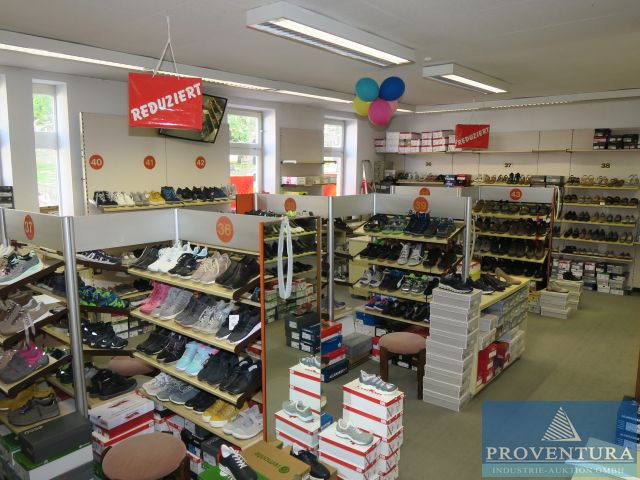 You are currently viewing Versteigerung Sonderposten: 600 Paar Damenschuhe, 290 Paar Kinderschuhe – 37127 Dransfeld – 17.01.2023 – 09:30:00