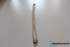 Read more about the article Schmuck aus Nachlässen – 42579 – 05.04.2023 – 09:00:00