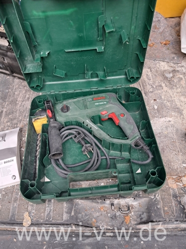 You are currently viewing Werkzeug und Hilfsmittel eines Fliesenlegers –  – 10.07.2023 – 09:00:00