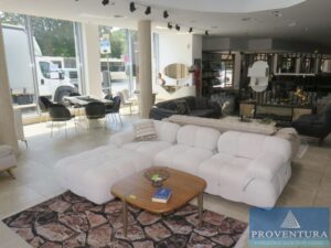 Read more about the article Insolvenzversteigerung Möbelhaus: 125 Pos. Möbel eines Einrichtungshauses, Boxspringbetten, Esstische, Polstergarnituren, Couchtische, Schlafzimmer, etc. – 31224 Peine – 07.08.2023 – 11:00:00