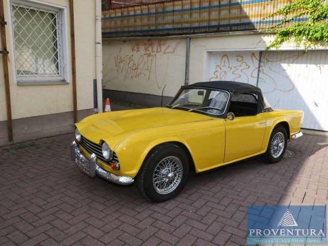 You are currently viewing Oldtimer-Versteigerung: Triumph TR4, EZ 1965, 82.175 miles, gepflegter Zustand – 37073 Göttingen – 22.08.2023 – 13:00:00