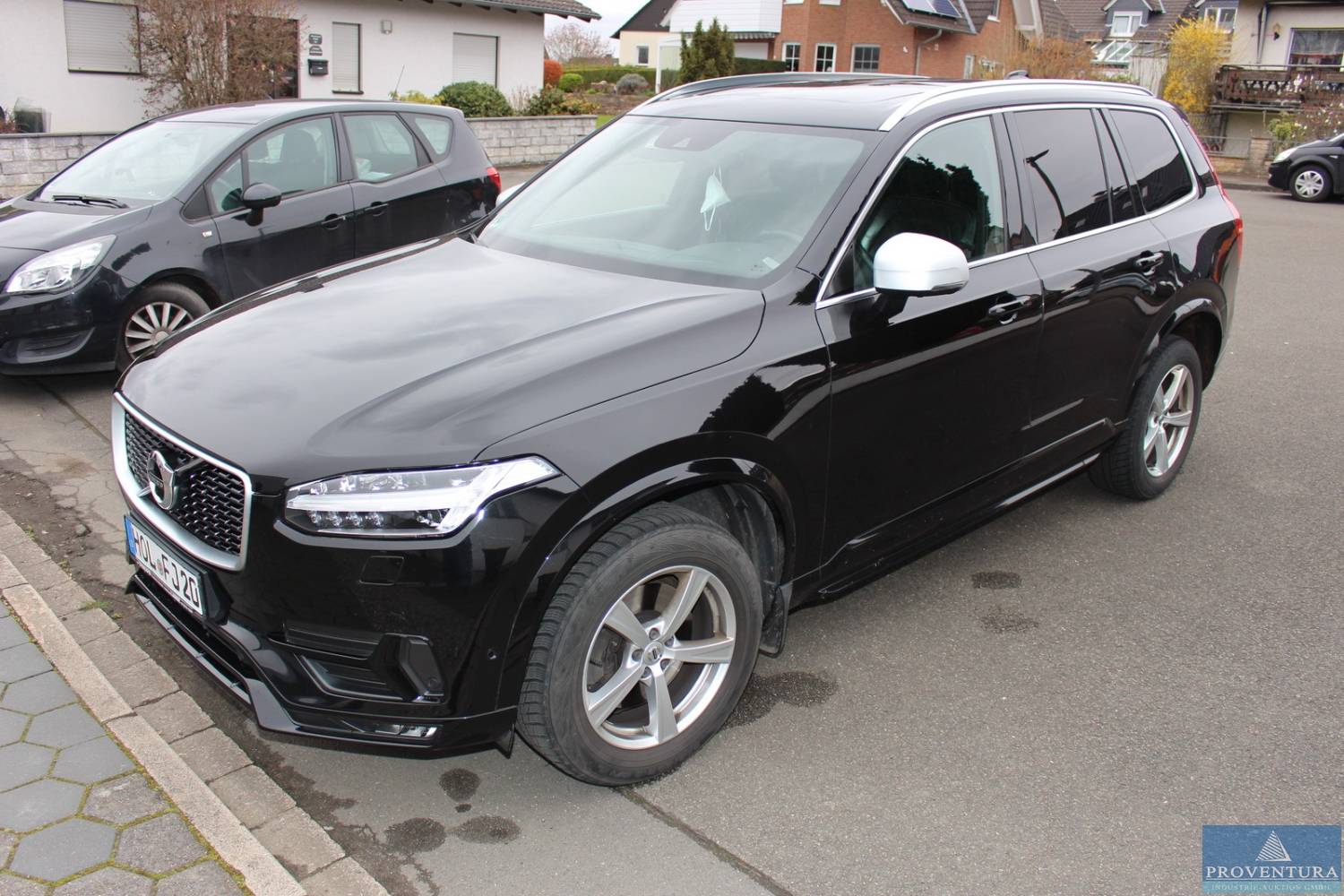 You are currently viewing aus Insolvenz VOLVO XC90 D5 R-Design AWD, 8-fach bereift, EZ 2015, 130.000 km – Raum 37603 Holzminden – 26.10.2023 – 09:00:00