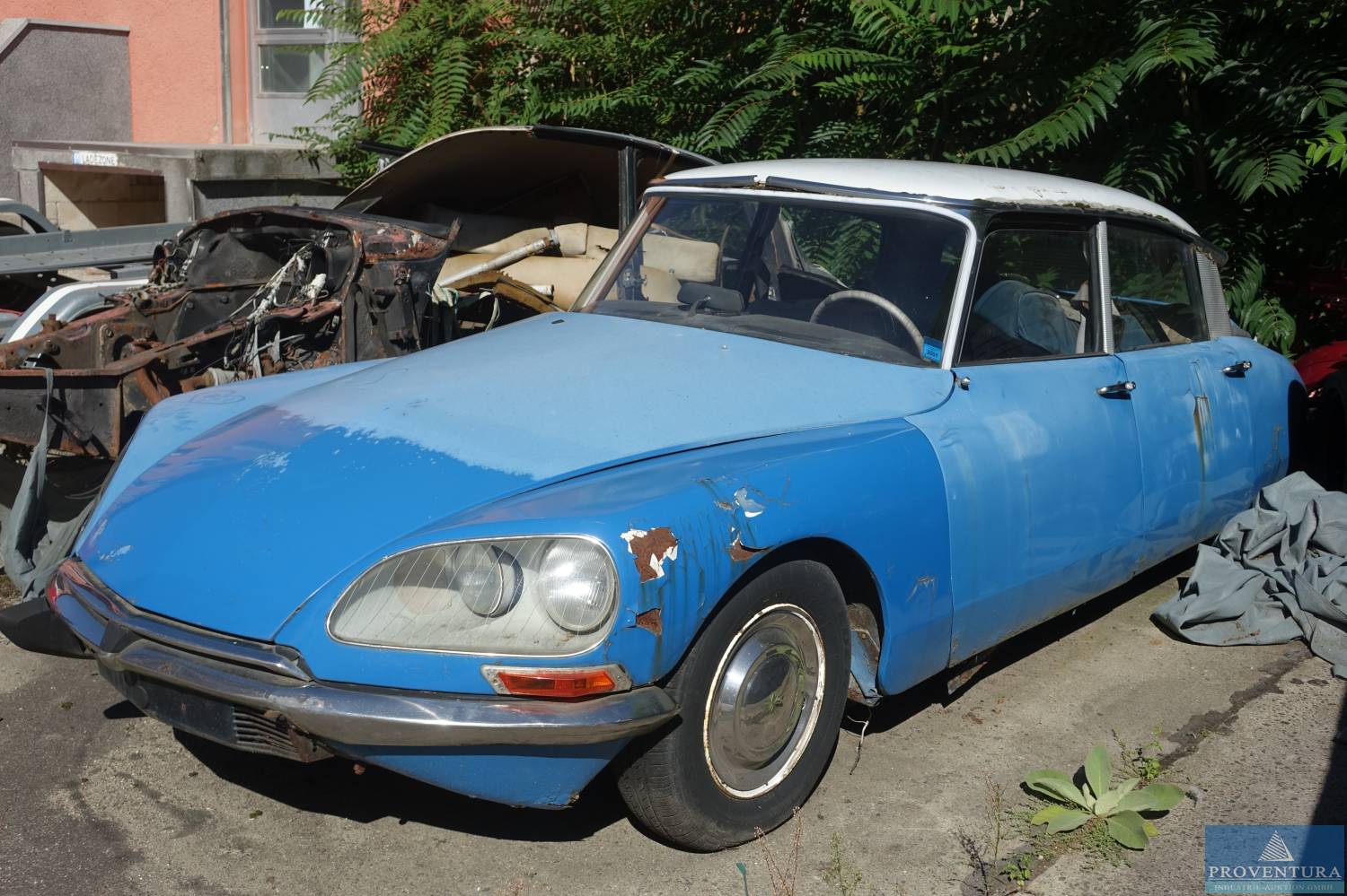 You are currently viewing Nachverkauf zu Oldtimer und Fahrzeug-Auktion: seltene CITROEN-Fahrzeuge, -Karossen, CITROEN DS21, DS20, ID20, weitere Fahrzeuge u. Anhänger – 12439 Berlin – 13.10.2023 – 10:00:00