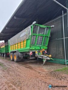 Read more about the article JOSKIN Silagewagen Silo-Space 2 480D, EZ 21 –  – 30.01.2024 – 10:00:00