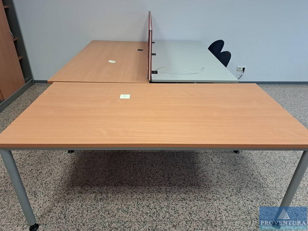 You are currently viewing Versteigerung Büromöbel JÖRG SCHOLZ, 3 Schreibtische, 2 Sideboards, Startpreis € 100,-  – 37073 Göttingen – 26.03.2024 – 09:00:00