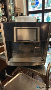 Read more about the article Thermoplan Black + White One CTM2 Kaffeevollautomat mit Milchkühlschrank –  – 17.04.2024 – 10:00:00