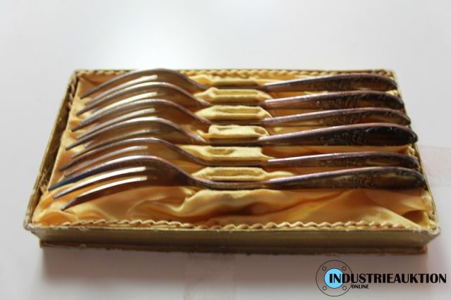 You are currently viewing Nachlassauktion Kaffeebesteck, Tortenheber, Briefmarkenalbum – 42579 – 10.04.2024 – 09:00:00