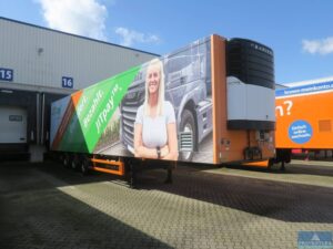 Read more about the article Fahrzeug-Auktion: Event-Kühlsattelauflieger NÄRKO, Bj. 2009, mit div. Einbauten wie Küche, Kühlzelle VIESSMANN, Markisen, Stromaggregat, div. Tanks, PA-Anlage, etc. – 38112 Braunschweig – 12.07.2024 – 11:00:00