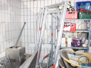 Read more about the article Insolvenzversteigerung PV-Installation Gerüst, Messgeräte, Werkzeuge, PV-Bedarf IBC Solar, etc. – 37619 Bodenwerder – 26.11.2024 – 09:00:00