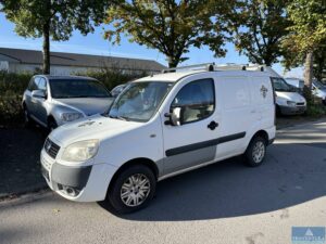 Read more about the article Insolvenzversteigerung Kastenwagen FIAT Doblo Cargo 1.3D MultiJet EZ 2007 296.000 km – 37619 Bodenwerder – 13.11.2024 – 10:15:00