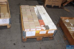 Read more about the article Teil-Lagerräumung 9 Pos. Fensterbauschrauben, Klinkhebel, Nagelstreifen etc. – 37079 Göttingen – 11.11.2024 – 08:45:00