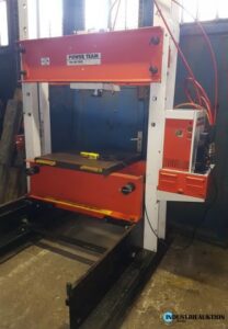 Read more about the article Sammelauktion Metallbearbeitung, Kleinmaschinen, Hubarbeitsbühne TEUPEN, Stapler HYSTER 4to, Traktor FENDT F275GTS, Hydraulikpresse POWER TEAM – Verlademöglichkeit vor Ort vorhanden – 16.12.2024 – 09:30:00